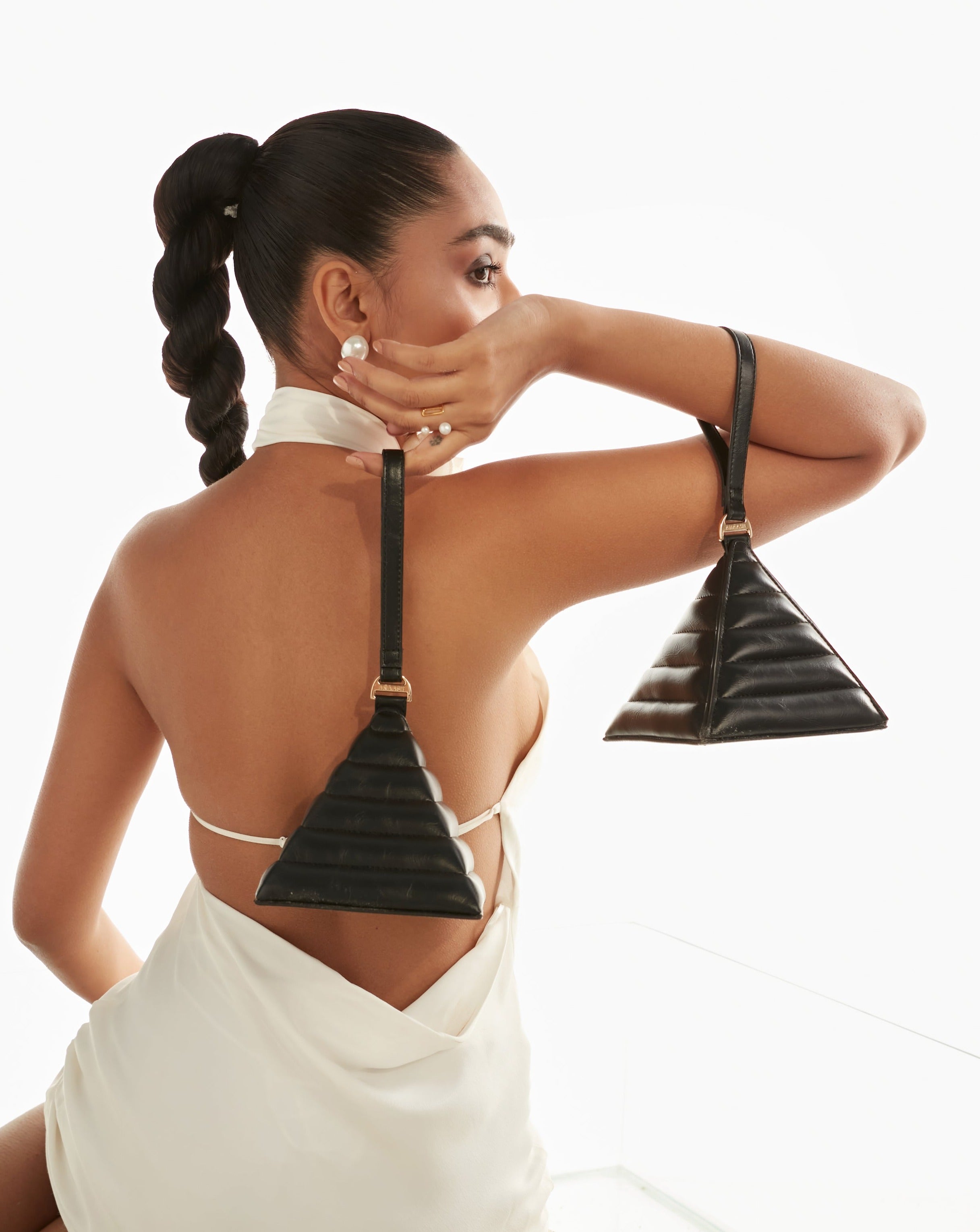 Giza - Black