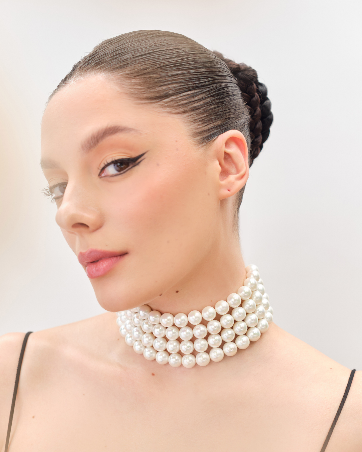 Ekaya Pearl Choker