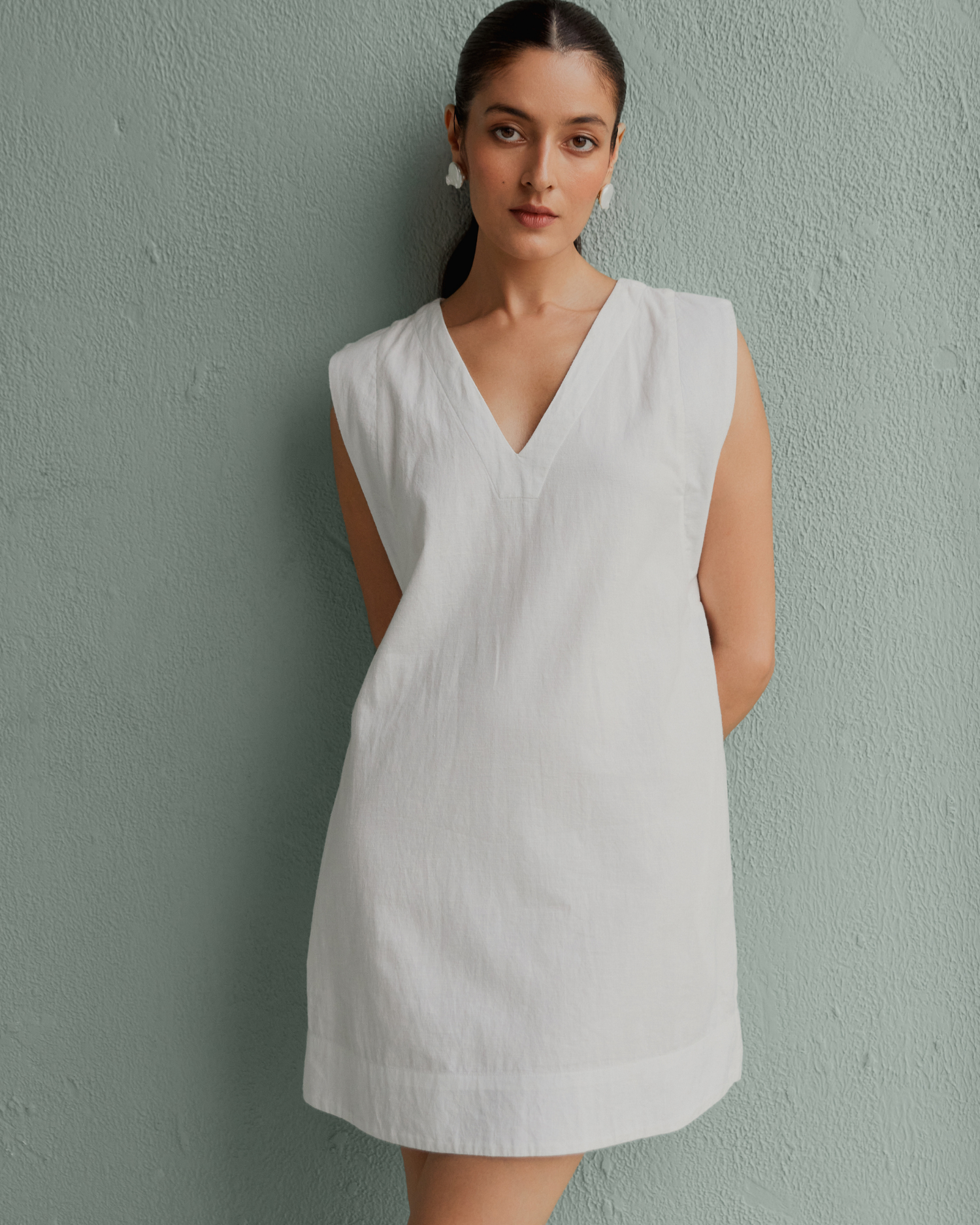 Aur Shift Dress - White